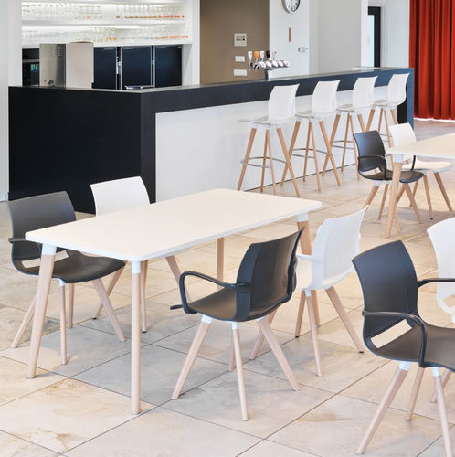 Table contemporaine - san_siro - Kusch & Co - en placage de bois / en HPL / avec piètement en chêne