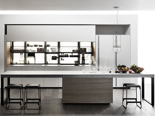 Cuisine contemporaine - Logica Celata Vitrum - VALCUCINE - en verre laqué / en stratifié / avec îlot