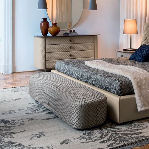 Bout de lit contemporain - VIVIEN - Alberta - en tissu / en cuir / résidentiel