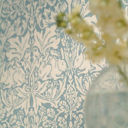Papier peint contemporain - BRER RABBIT  - MORRIS & Co. - en soie / à motif floral / à motif nature