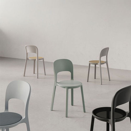Chaise visiteur contemporaine - NOOVO - Bene GmbH - d'intérieur / en polypropylène / en cuir