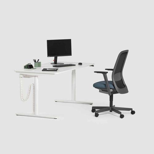 Bureau sur pied - LEVEL PURE LIFT - Bene GmbH - contemporain / en placage de bois / en mélaminé