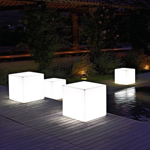 Pouf contemporain - LT 2706 - DRIGANI SRL - en polyéthylène / carré / lumineux