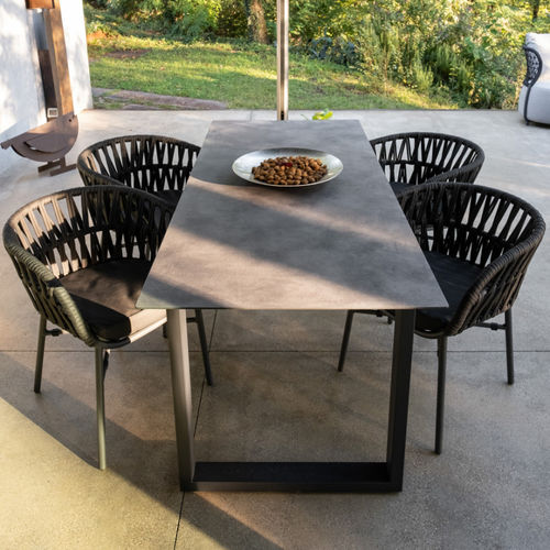 Table contemporaine - MANHATTAN - DRIGANI SRL - en HPL / avec piètement en métal / rectangulaire
