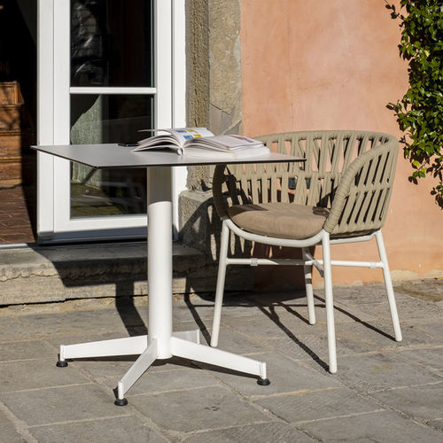 Table contemporaine - NIPPON - DRIGANI SRL - en fonte / en HPL / avec piètement en métal
