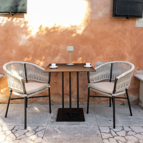 Table contemporaine - MOJITO - DRIGANI SRL - en HPL / avec piètement en métal / carrée