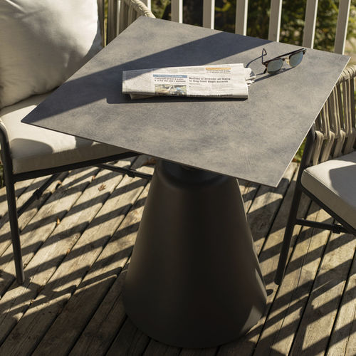 Table contemporaine - JAVA - DRIGANI SRL - en HPL / en mélaminé / avec piètement en acier à revêtement par poudre