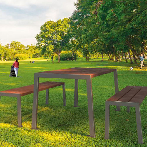 Table de pique-nique contemporaine - SILAOS® - PROCITY - en plastique recyclé / avec piètement en acier galvanisé / avec piètement en acier peint