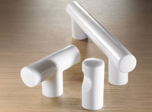 Bouton de meuble contemporain - ROD  - PAMAR - en porcelaine / par James Irvine