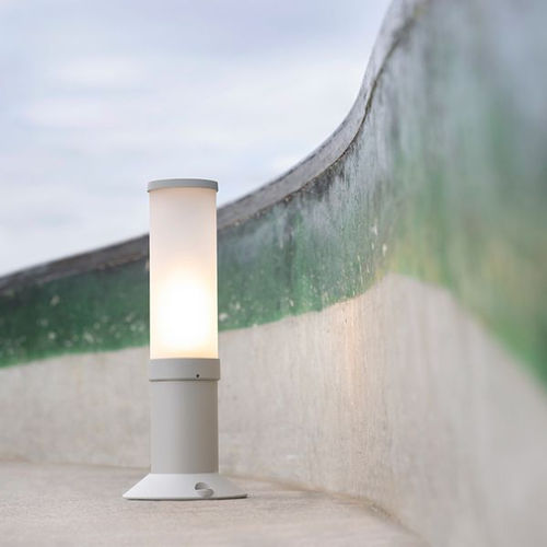 Borne d'éclairage pour espace public - OL 11 - Roger Pradier - contemporaine / en méthacrylate / en opale