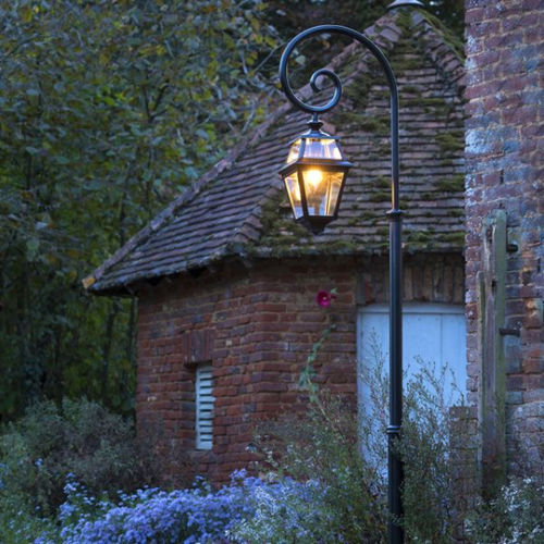Lampadaire de jardin - Place des Vosges 2 - Roger Pradier - classique / en aluminium / en verre