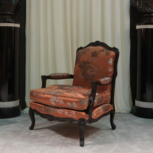 Fauteuil de style Louis XV - ZANABONI - en tissu / en cuir / en bois massif