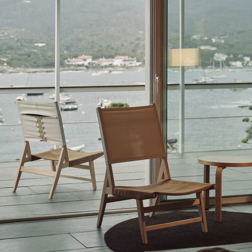 Fauteuil contemporain - Barceloneta - Santa & Cole - en cuir / en hêtre / avec dossier haut