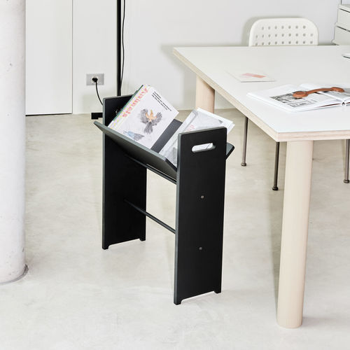 Bibliothèque basse - SILO - Santa & Cole - contemporaine / en MDF laqué / personnalisable