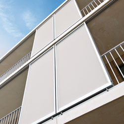 Volet à lames - LOGGIASCREEN® 4 FIX - RENSON - coulissant / en aluminium / pour façade