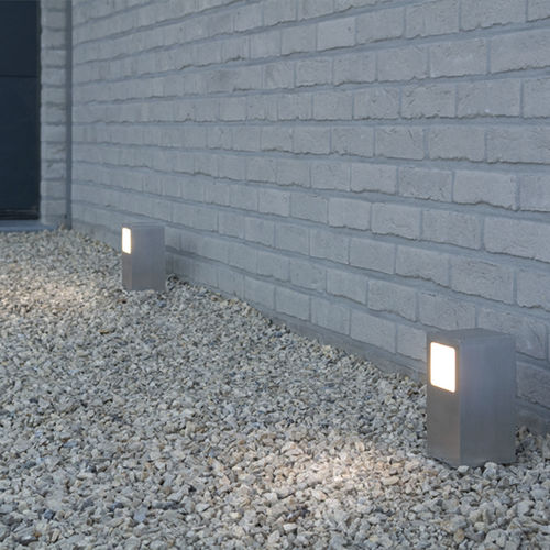 Borne d'éclairage de jardin - GOLIATH K - BEL-LIGHTING / TERZO-LIGHT - contemporaine / en aluminium anodisé / en verre dépoli