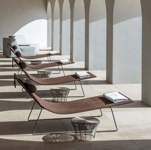 Bain de soleil contemporain - TRENZA - Andreu World - en métal / pour espace public / par Studio Lievore Altherr Molina