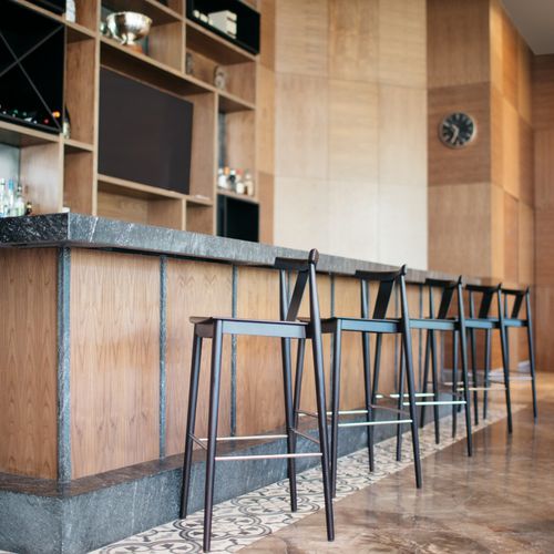 Tabouret de bar contemporain - SMILE - Andreu World - en chêne / en hêtre / avec piètement en métal
