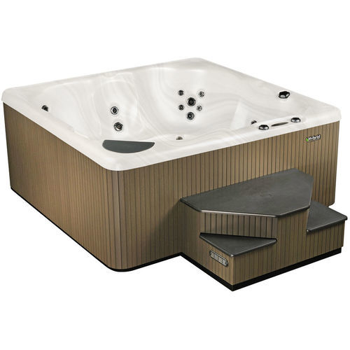 Spa hors-sol - 380 - Beachcomber Hot Tubs - carré / 7 places / en bois
