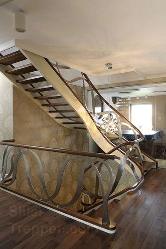 Escalier hélicoïdal - DUBAI - Siller Stairs - à marches en bois / structure en bois / contemporain