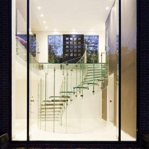 Escalier hélicoïdal - FLY - HELICAL DESIGN - Siller Stairs - à marches en verre / structure en verre / contemporain