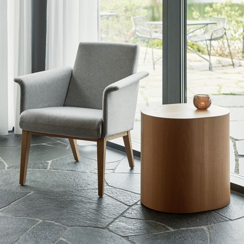 Fauteuil contemporain - LAZY - Swedese Möbler - en cuir / en tissu / en hêtre