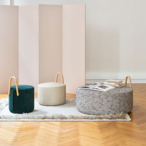 Pouf contemporain - AMSTELLE - Swedese Möbler - en tissu / en cuir / en chêne