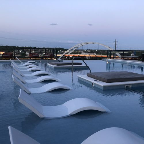 Piscine sur mesure - Relax - Myrtha Pools - modulaire / antidérapante / hydromassage