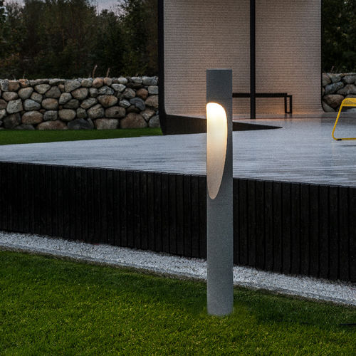 Borne d'éclairage urbaine - FLINDT - Louis Poulsen - contemporaine / en fonte d'aluminium / à LED