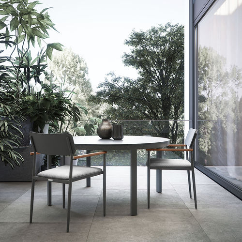 Table contemporaine - FLAIR  - Atmosphera - en HPL / avec piètement en acier galvanisé / ronde