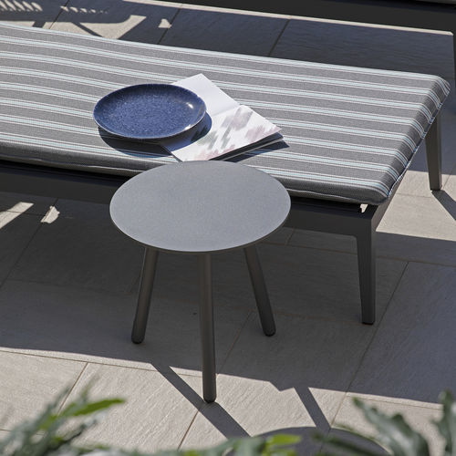 Table d'appoint contemporaine - DREAM - Atmosphera - en aluminium / avec piètement en aluminium / ronde