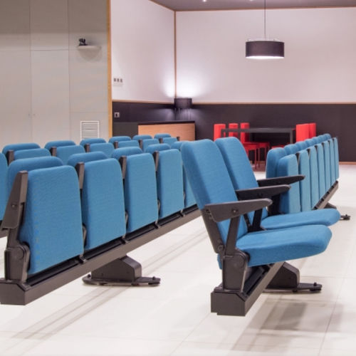 Fauteuil d'auditorium contemporain - MUTAWHEEL  - Figueras International Seating - en cuir / en aluminium / pliant