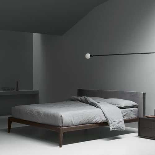 Lit double - FAIR - md house - contemporain / avec tête de lit tapissée / en tissu