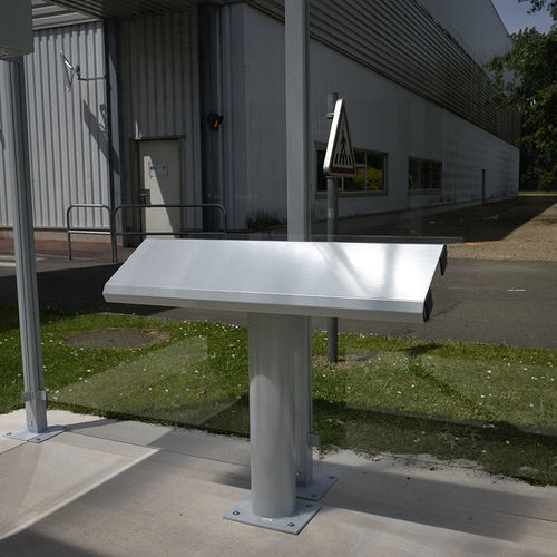 Banc public contemporain - ALOES RED - en inox / en tôle / sans dossier