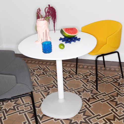 Table bistrot contemporaine - FONDA - B-LINE - en stratifié / en MDF / avec piètement en métal