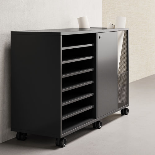 Armoire de classement basse - ATELIER - Fantoni - en mélaminé / avec porte battante / à roulettes
