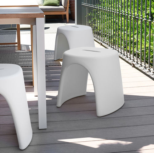 Tabouret contemporain - AMELIE - SLIDE - en polyéthylène / empilable / professionnel