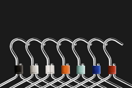 Cintre en aluminium anodisé - RADIUS DESIGN - en plastique
