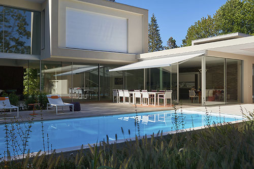 Piscine d'extérieur - PISCINE PAYSAGEE - PISCINES CARRE BLEU - pour hôtel / enterrée / en béton