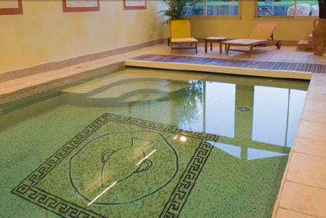 Piscine d'extérieur - MONTAGNY 69. - PISCINES CARRE BLEU - enterrée / en béton