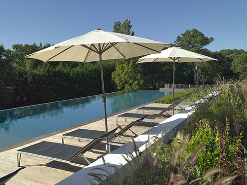 Piscine à débordement - BIARRITZ. - PISCINES CARRE BLEU - d'extérieur / enterrée / en béton