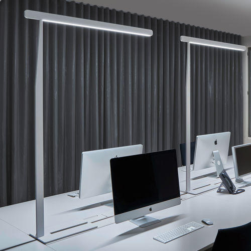 Lampe de table - MITO - Occhio - en aluminium / contemporaine / d'intérieur