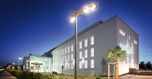 Lampadaire urbain - SLOPIA. - RZB - contemporain / en acier inoxydable / à LED