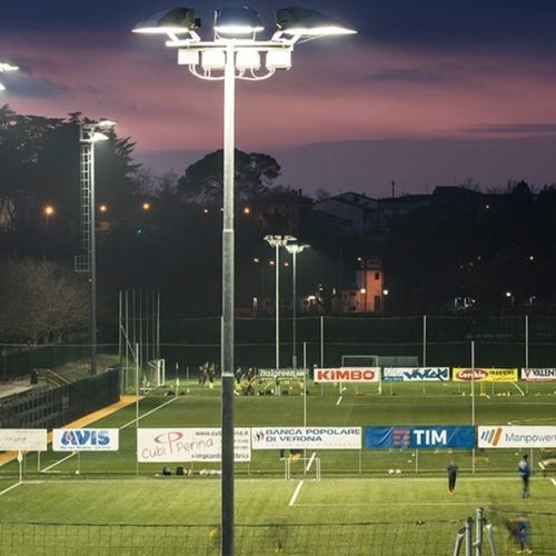 Projecteur IP65 - HORO - PERFORMANCE IN LIGHTING - avec lampe à décharge / pour salle multisport / pour terrain de sport