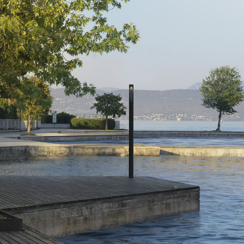 Borne d'éclairage urbaine - IANUS - Goccia Illuminazione - contemporaine / en aluminium / à LED