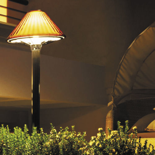 Borne d'éclairage de jardin - I-DEA - Goccia Illuminazione - contemporaine / en verre / en aluminium