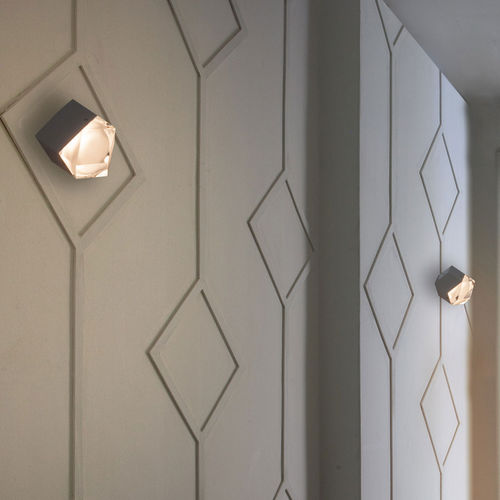 Applique murale contemporaine - ASTRO - Oluce - d'intérieur / en métal / en verre