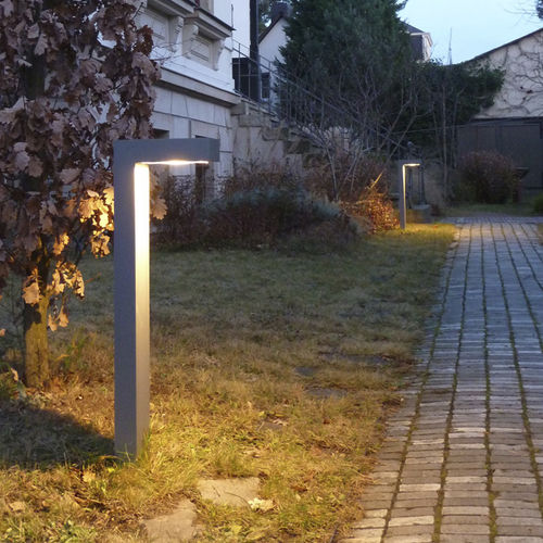 Borne d'éclairage urbaine - ALEX P III FF - LEIPZIGER LEUCHTEN - contemporaine / en aluminium / à LED