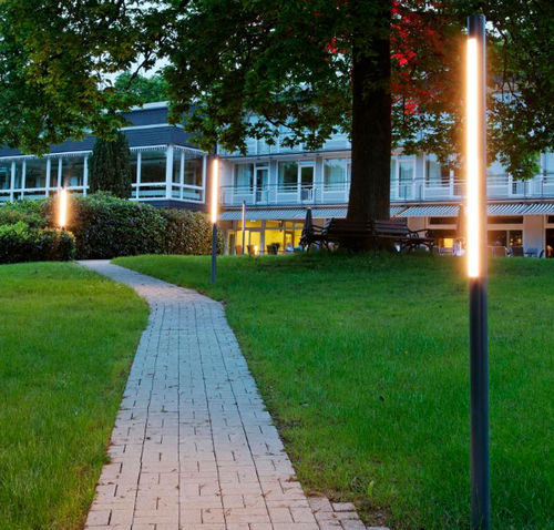 Colonne lumineuse contemporaine - FIACCOLA TYPE 510 - LECCOR Leuchten GmbH - en acier inox / en polycarbonate / à LED