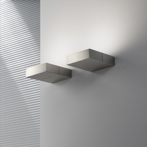 Applique murale contemporaine - QUADRAT - Carpyen, - d'intérieur / en aluminium / carrée